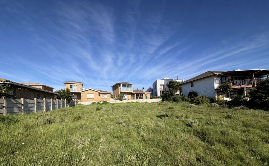 0 Bedroom Property for Sale in Wavecrest Eastern Cape